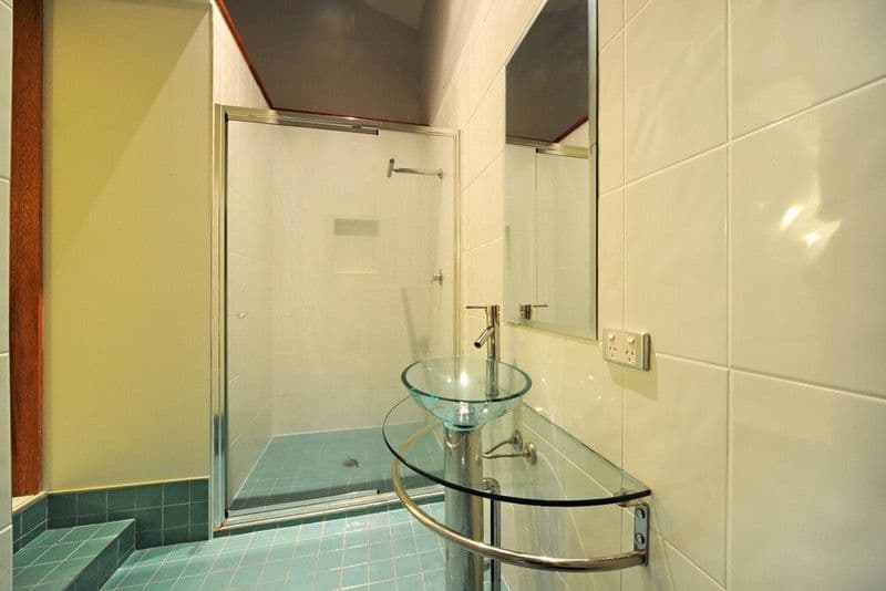 9 Woodwark Crescent, CANNONVALE QLD 4802, Cannonvale - Thumbnail 7