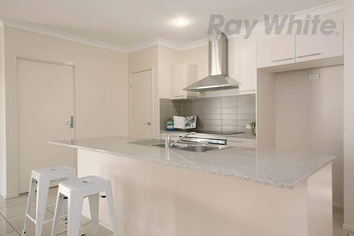 45 McGarry Street, Eight Mile Plains QLD 4113, Eight Mile Plains - Thumbnail 2