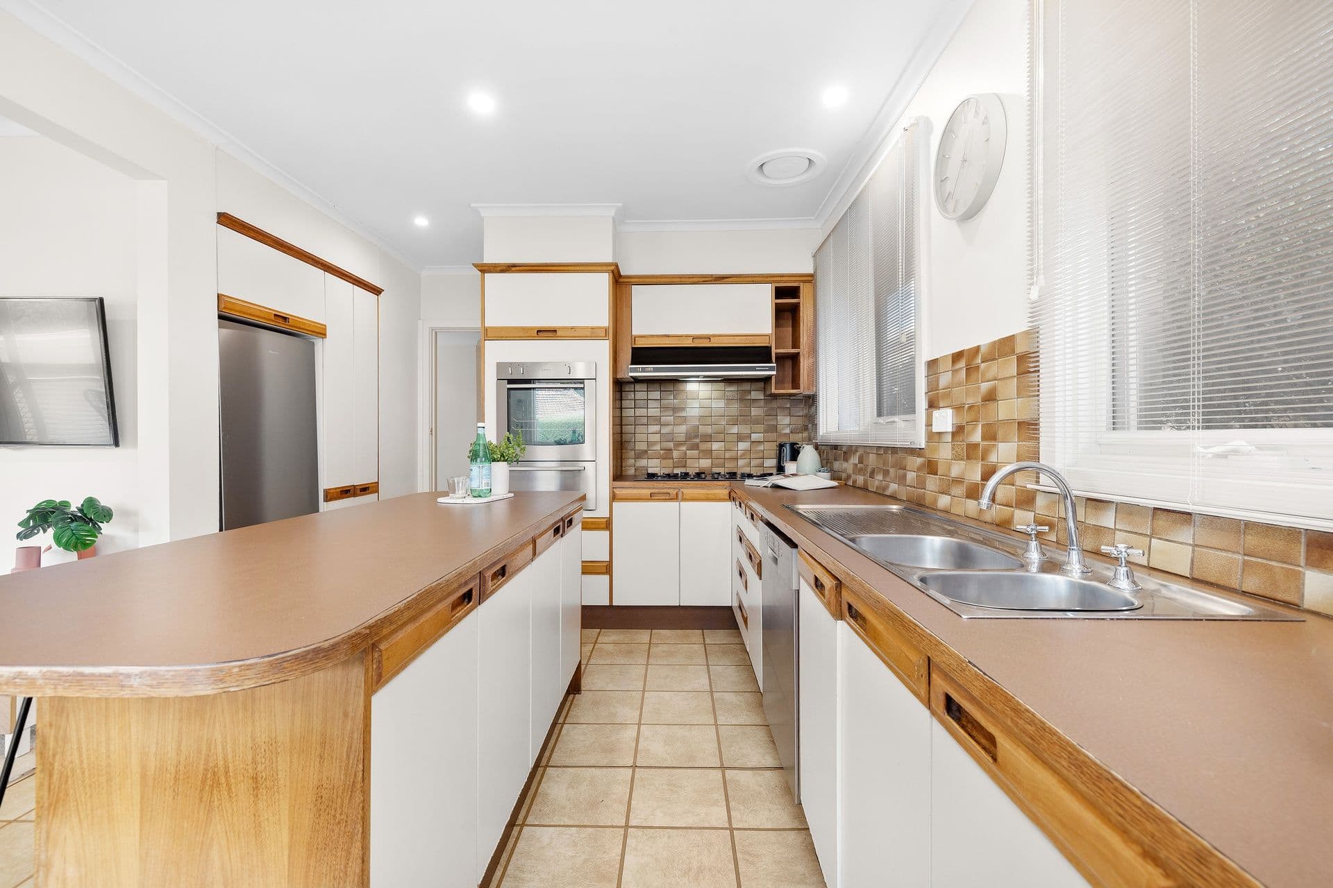 15 Palm Beach Crescent, Mount Waverley VIC 3149, Mount Waverley - Thumbnail 8