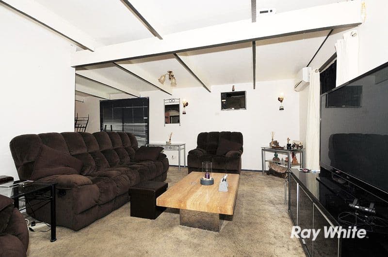 16 Fenfield Street, CRANBOURNE VIC 3977, Cranbourne - Thumbnail 6