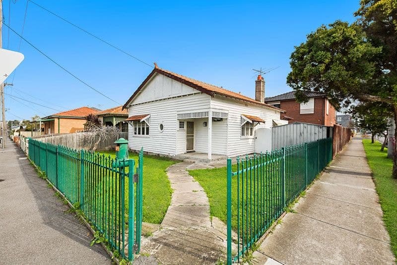 42 Swan Street, Footscray - Thumbnail 2
