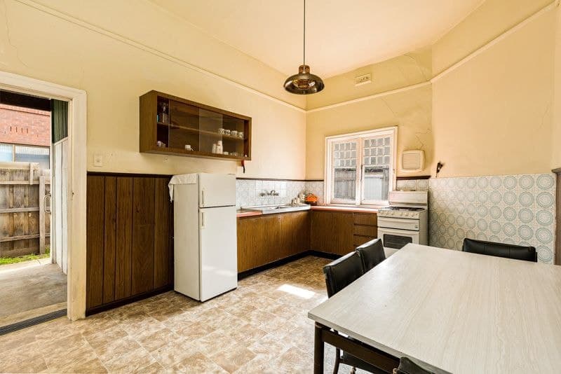 42 Swan Street, Footscray - Thumbnail 5