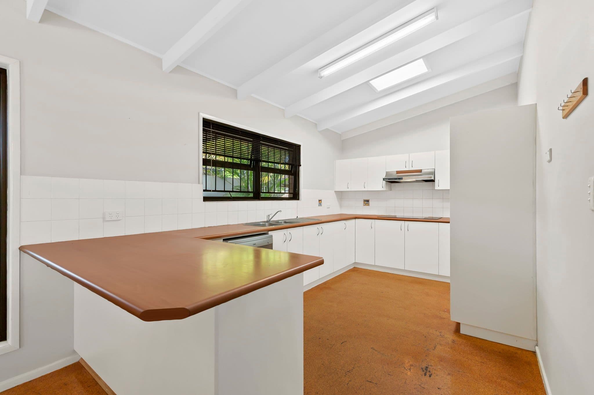 980 South Pine Road, Everton Hills QLD 4053, Everton Hills - Thumbnail 4