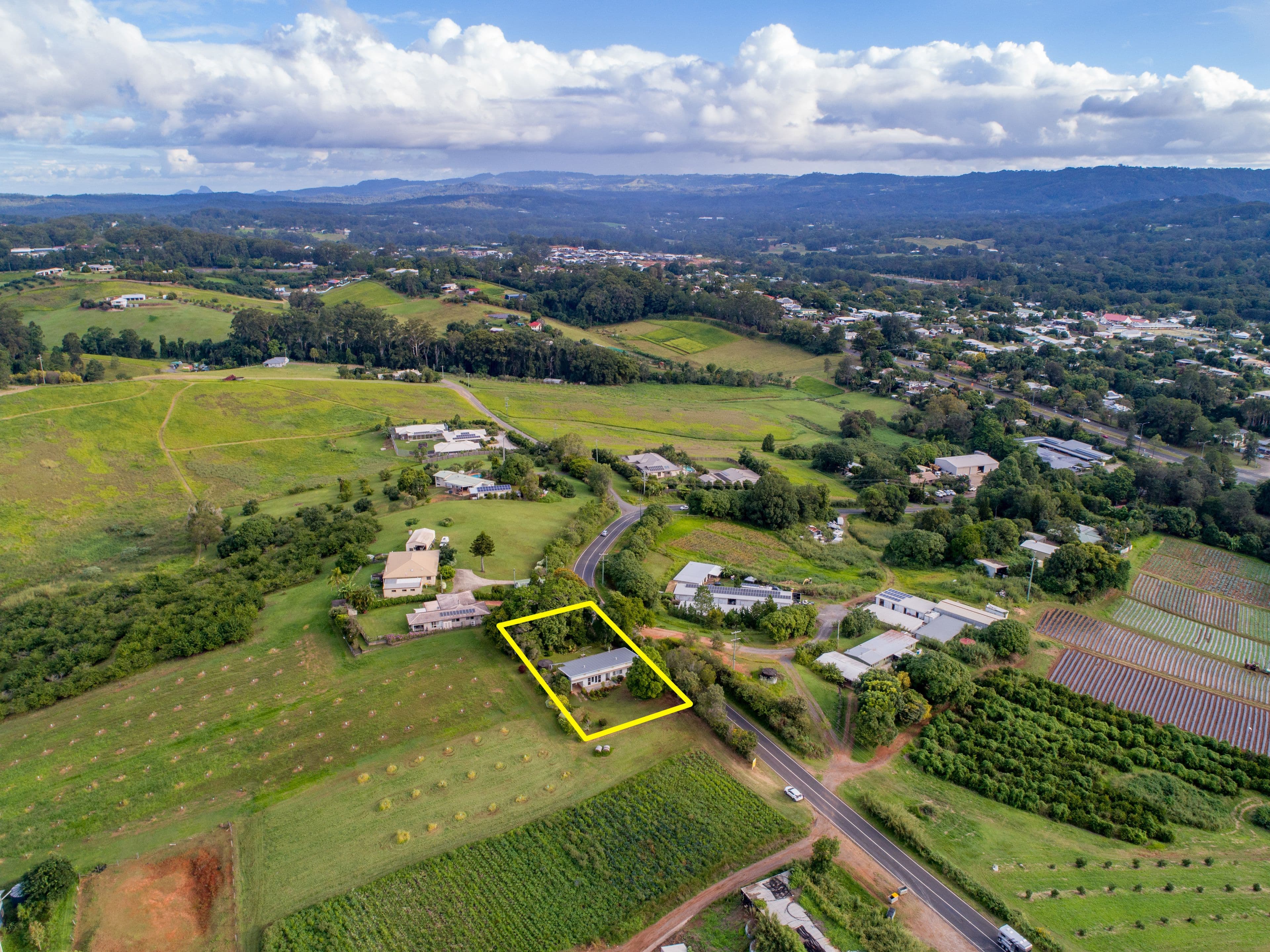 50-52 Diddillibah Road, Woombye QLD 4559, Woombye - Thumbnail 2
