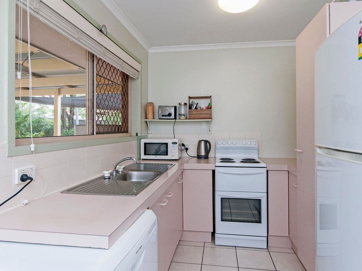 16 Hartley Crescent, REDBANK PLAINS QLD 4301, Redbank Plains - Thumbnail 6