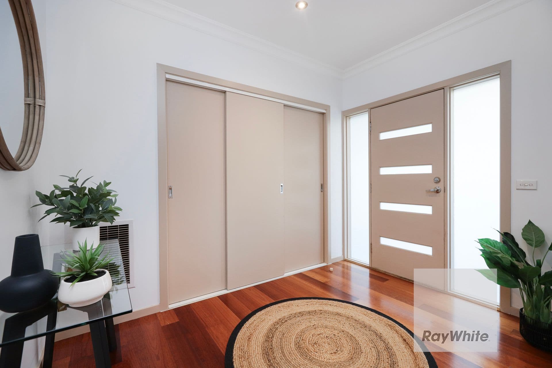 114 Lenoak Street, Gladstone Park VIC 3043, Gladstone Park - Thumbnail 6