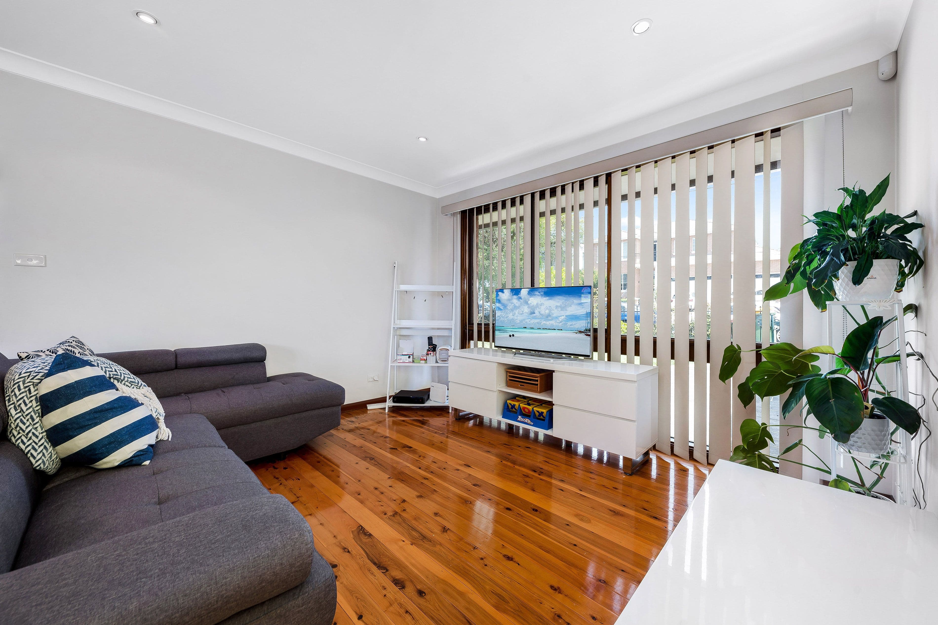 11 Emery Avenue, Yagoona NSW 2199, Yagoona - Thumbnail 2