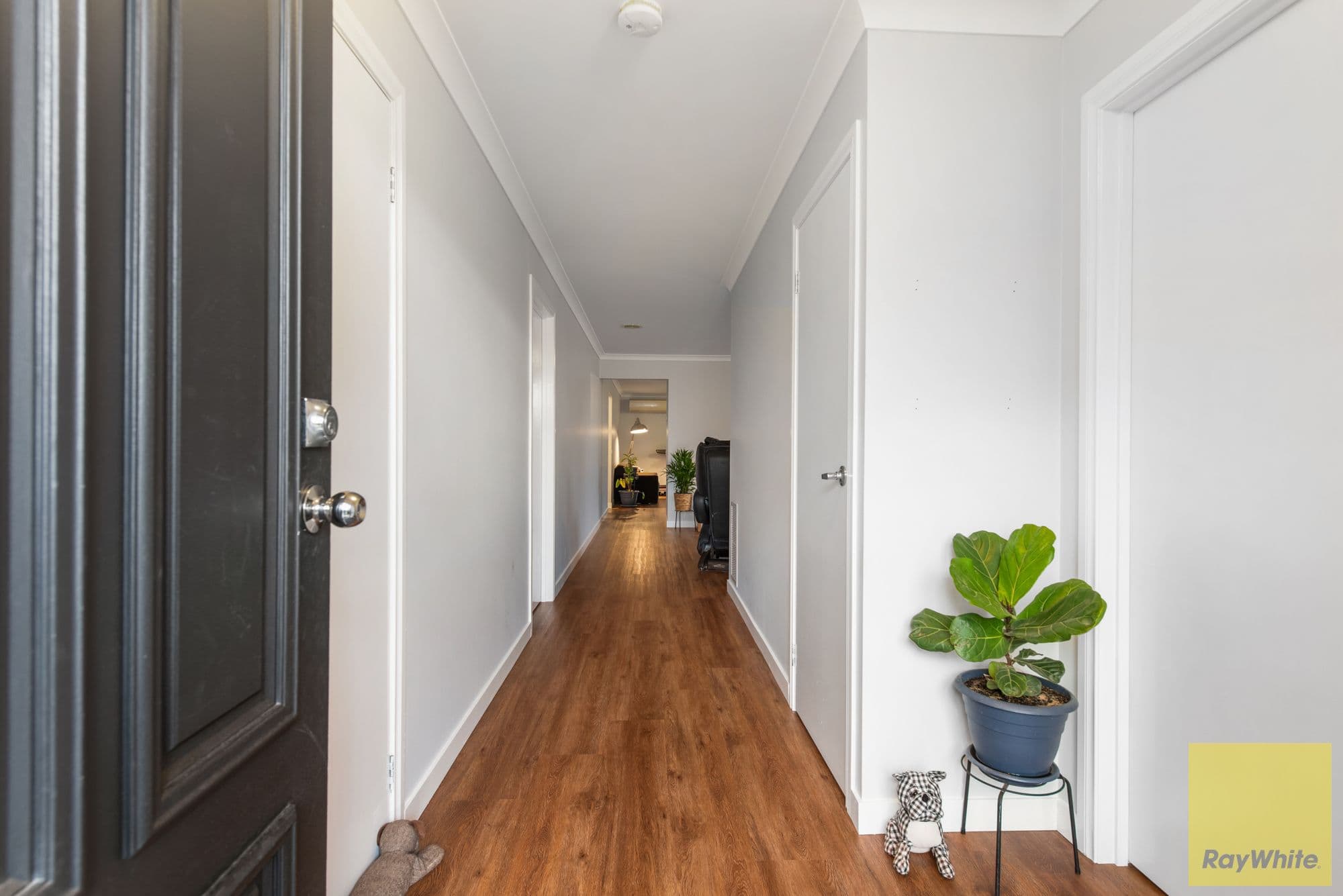 10 Orlando Drive, Truganina VIC 3029, Truganina - Thumbnail 5