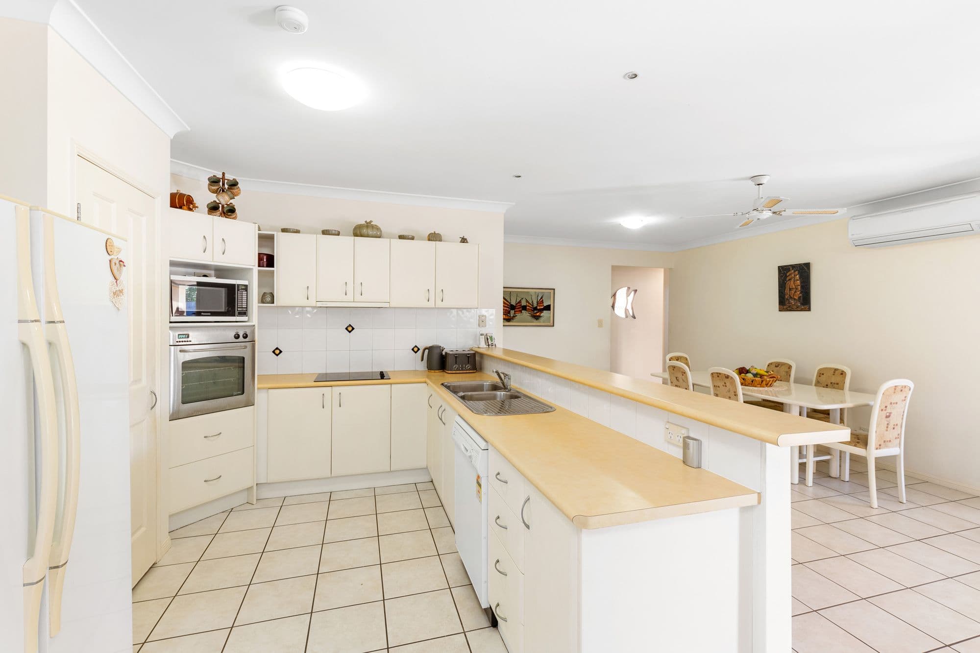 28 Investigator Place, Pelican Waters QLD 4551, Pelican Waters - Thumbnail 4