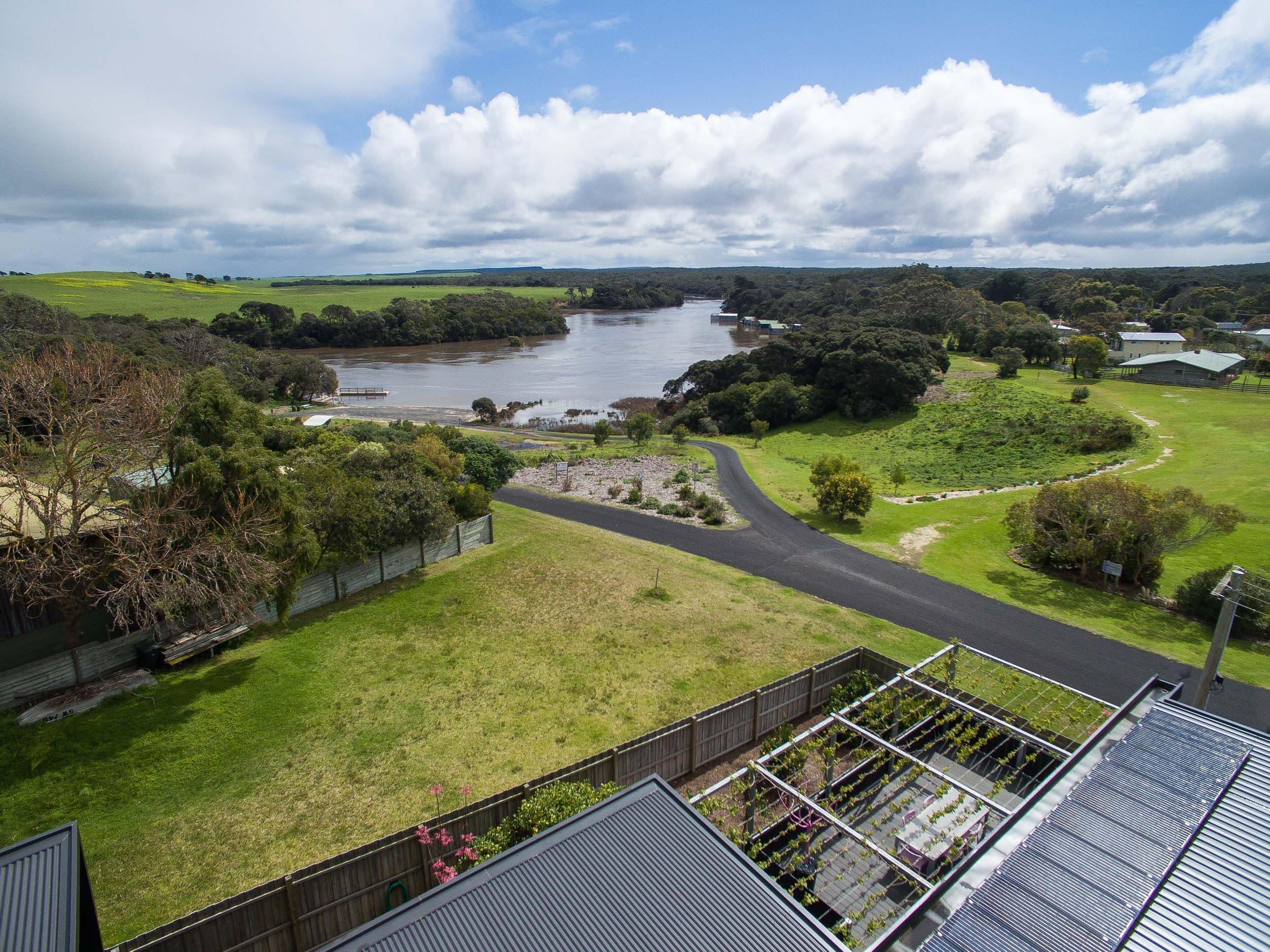8 Mark Street, Nelson VIC 3292, Nelson - Thumbnail 2