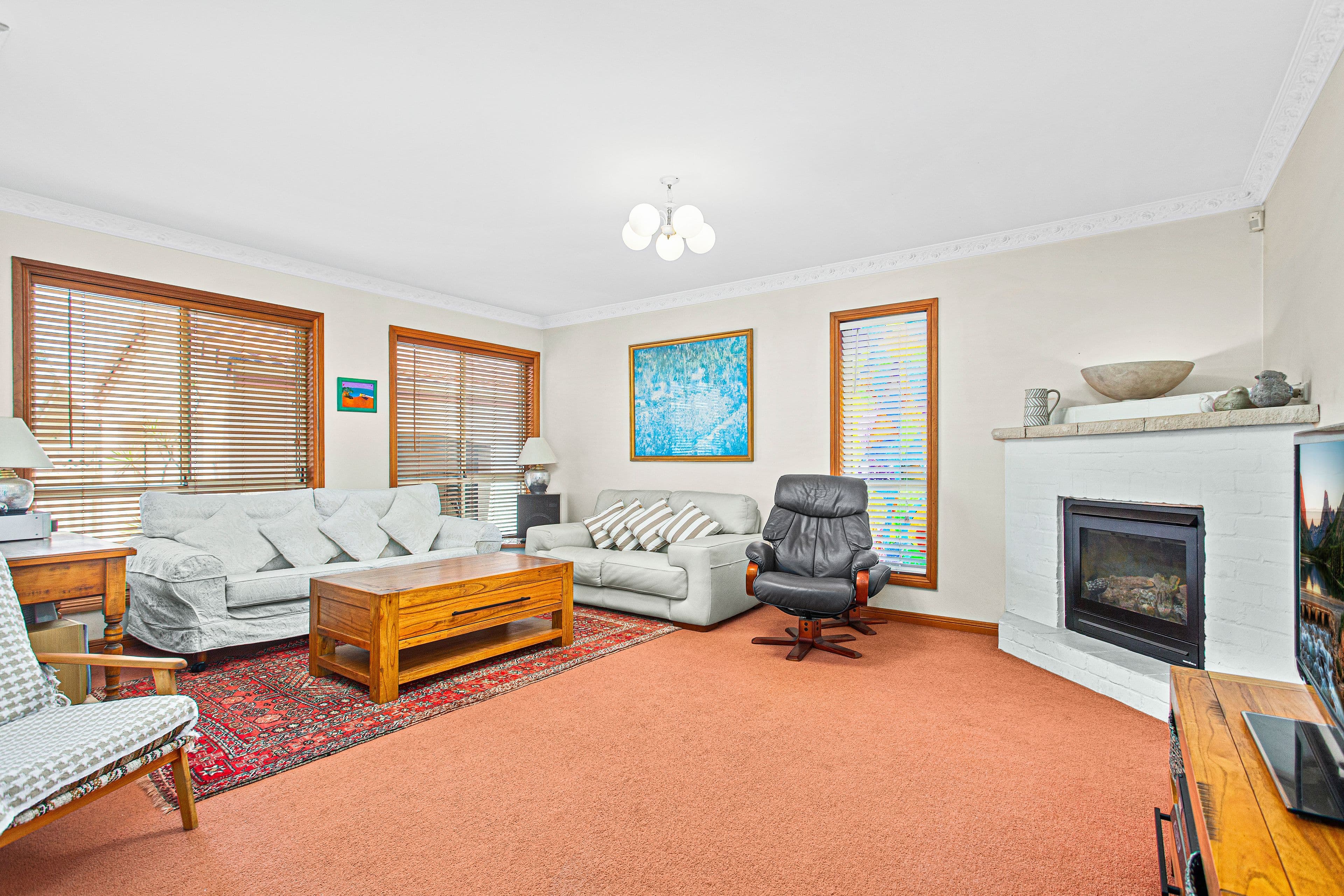 51 Reddall Parade, Lake Illawarra - Thumbnail 2
