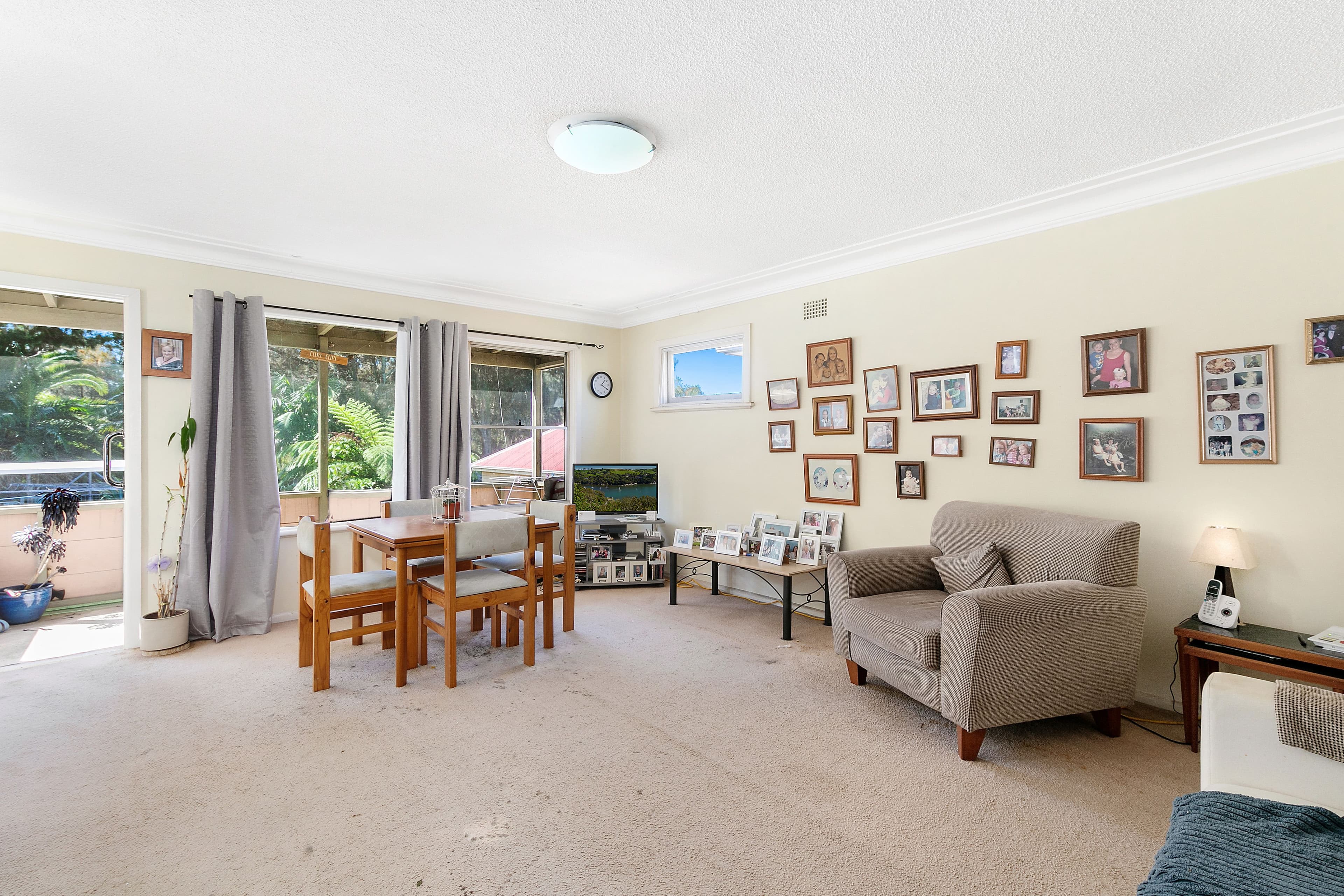 10 Stewart Avenue, Curl Curl NSW 2096, Curl Curl - Thumbnail 3