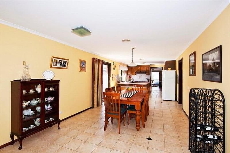5 Layton Place, MILL PARK VIC 3082, Mill Park - Thumbnail 3