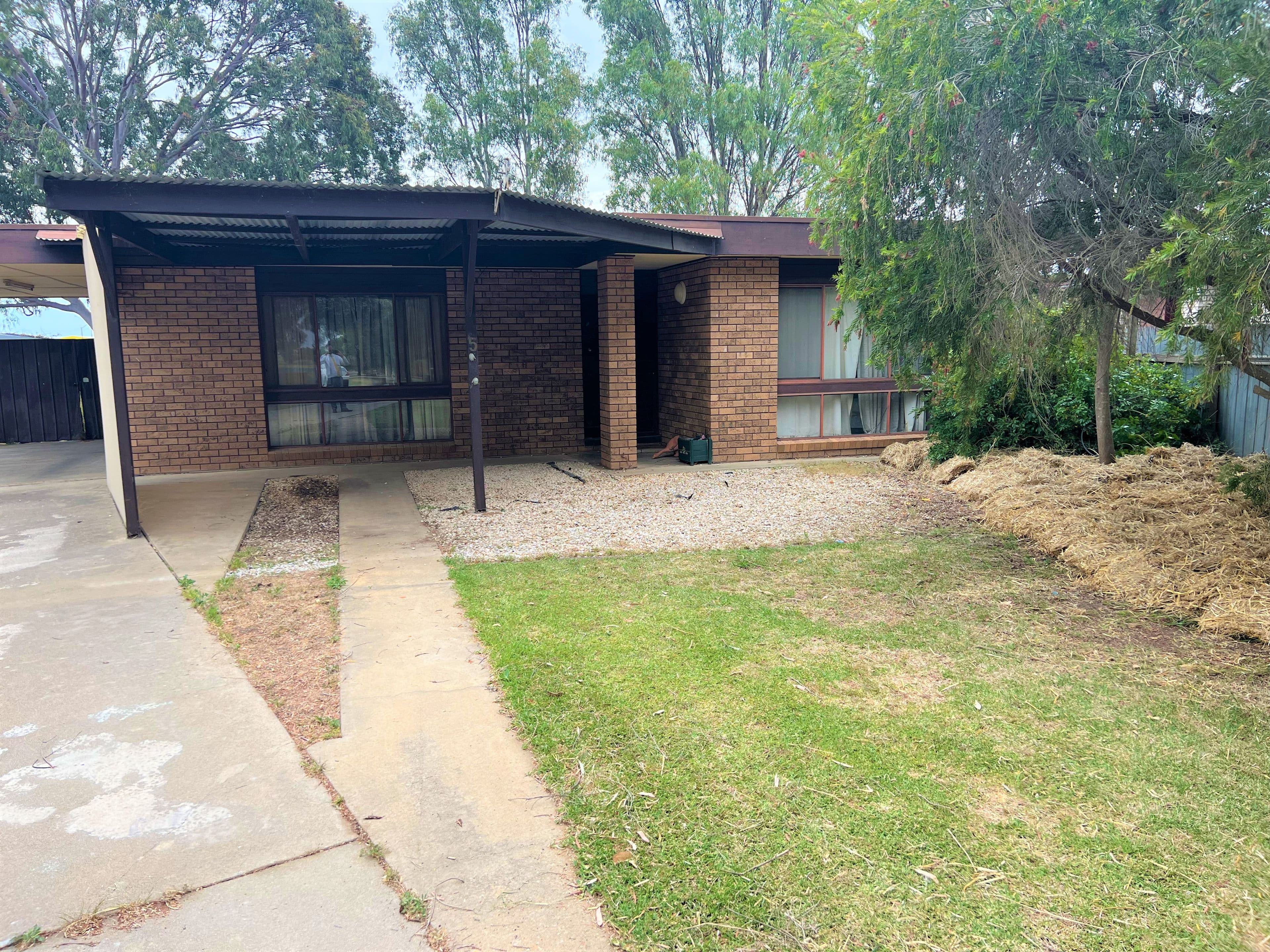 5 Carol Court, Deniliquin NSW 2710, Deniliquin - Image 1