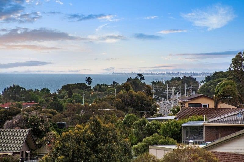 13 Bounty Road, HALLETT COVE SA 5158, Hallett Cove - Thumbnail 2