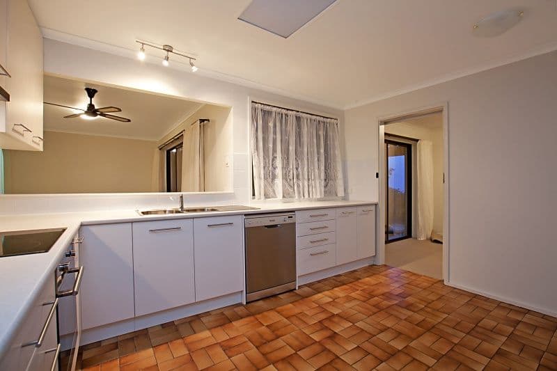 13 Bounty Road, HALLETT COVE SA 5158, Hallett Cove - Thumbnail 6