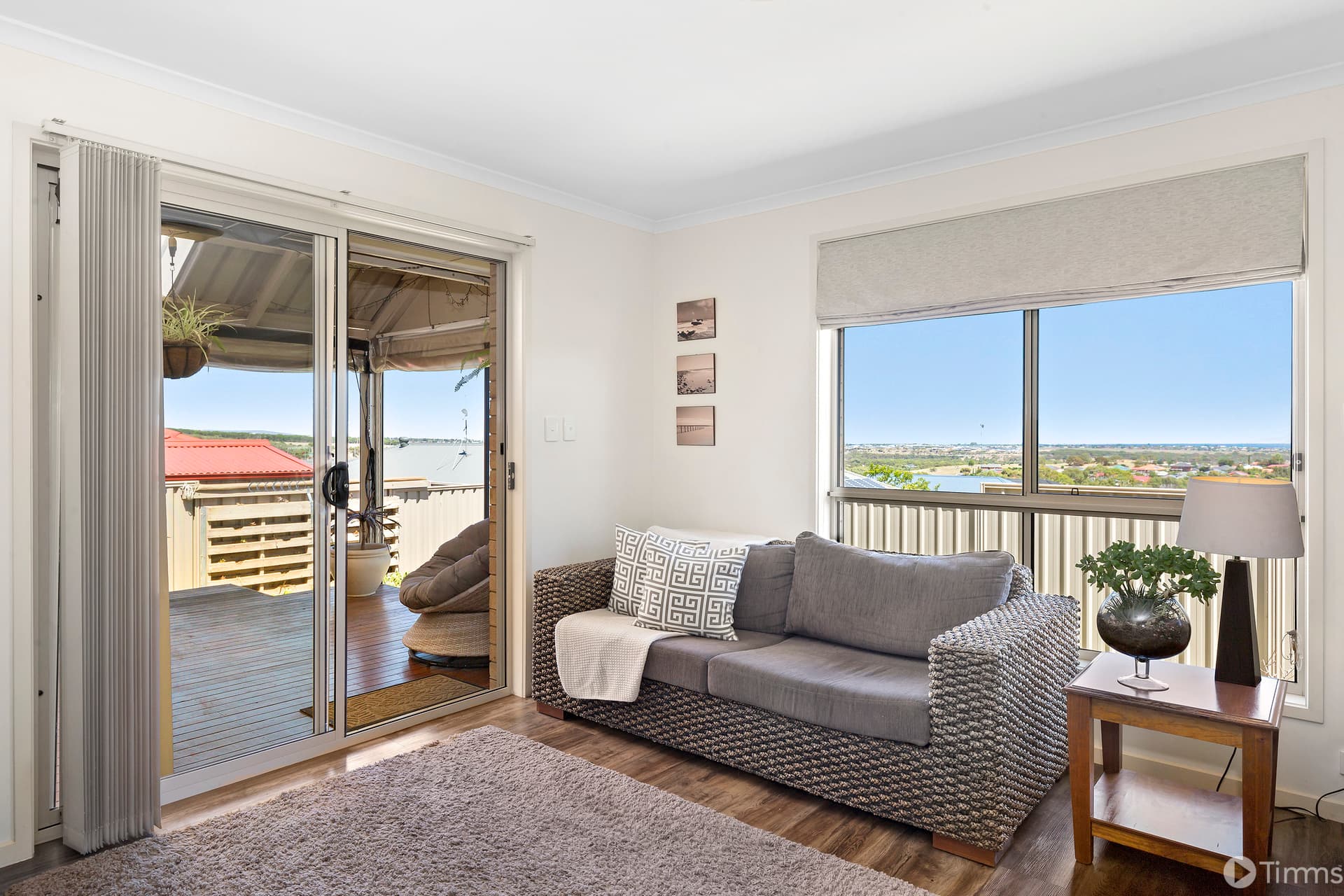 19 Auldstone Place, Huntfield Heights - Thumbnail 2