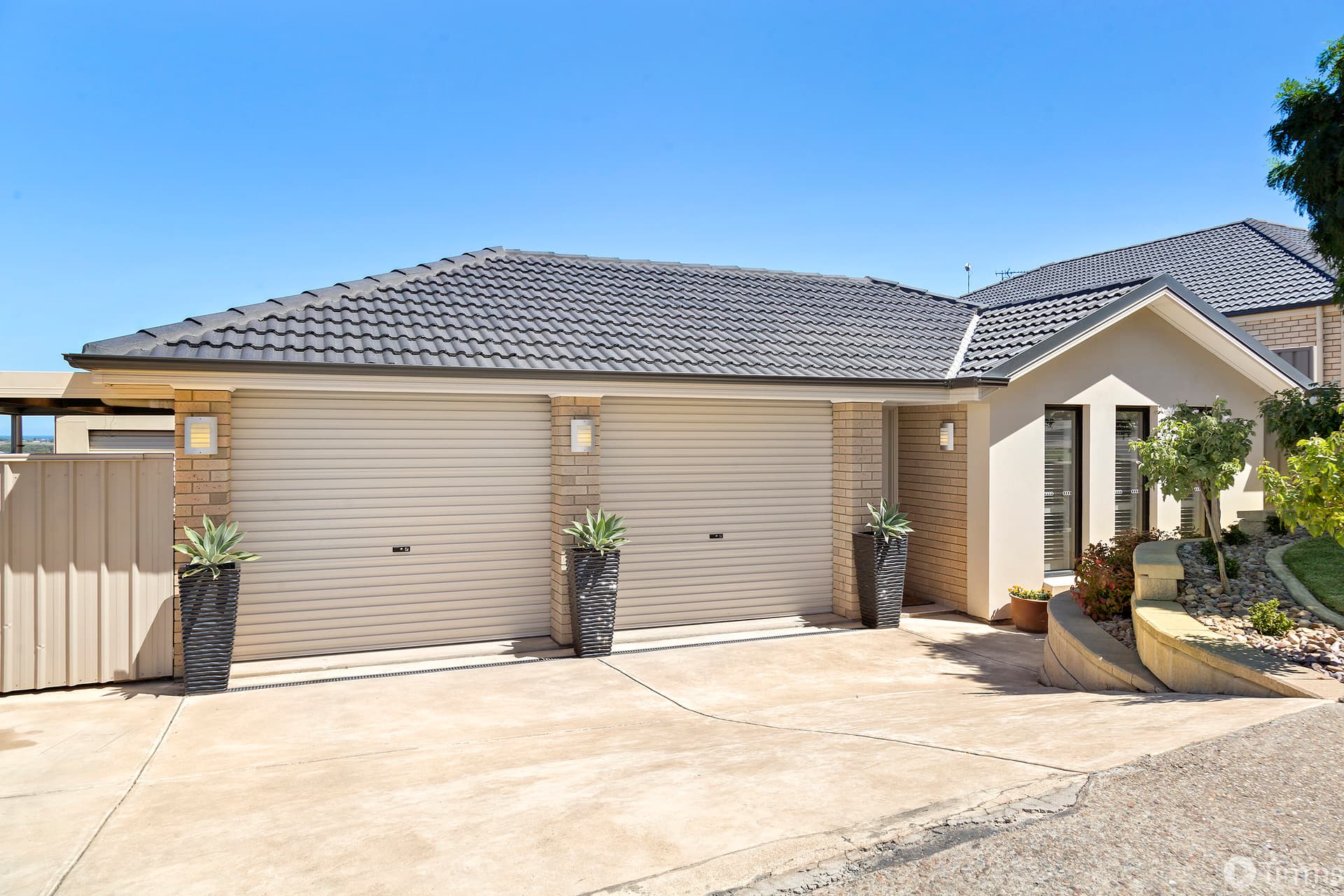 19 Auldstone Place, Huntfield Heights - Thumbnail 3