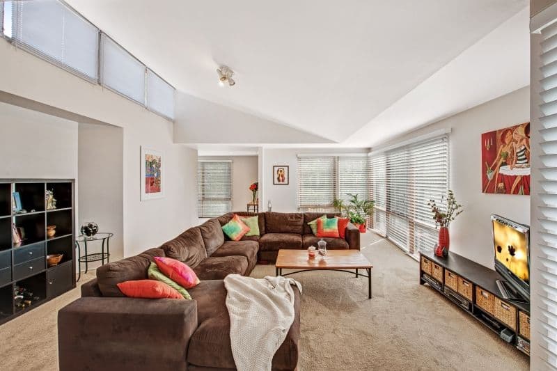 54 Fallon Drive, Dural - Thumbnail 3