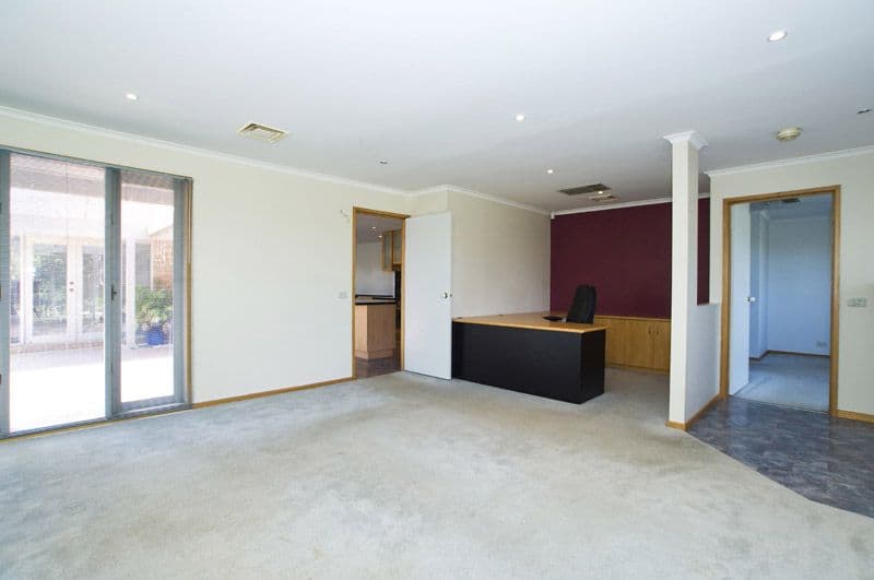 30 Kathleen Crescent, HOPPERS CROSSING VIC 3029, Hoppers Crossing - Thumbnail 4