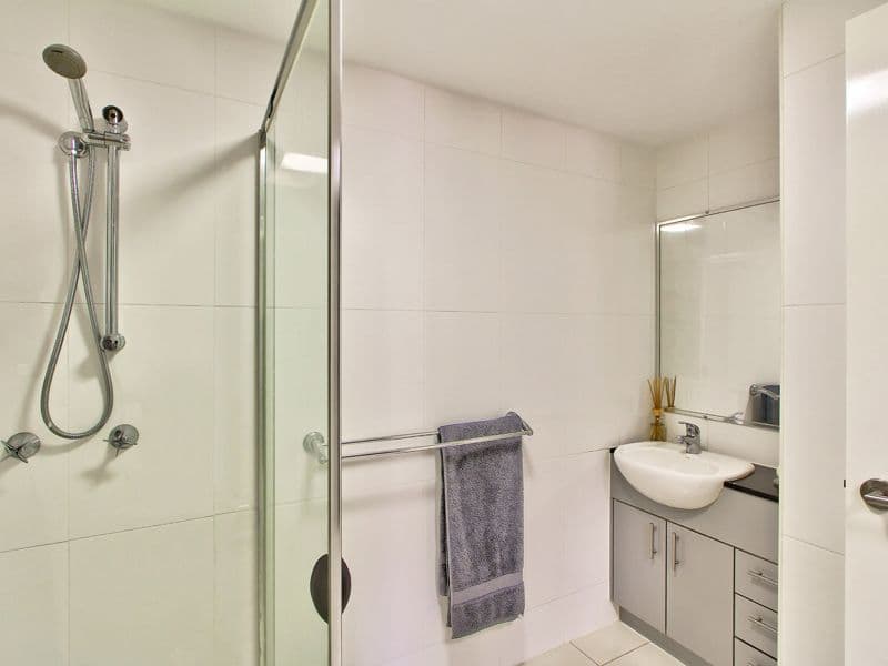 915 Stanley Street, WOOLLOONGABBA QLD 4102, Woolloongabba - Thumbnail 6