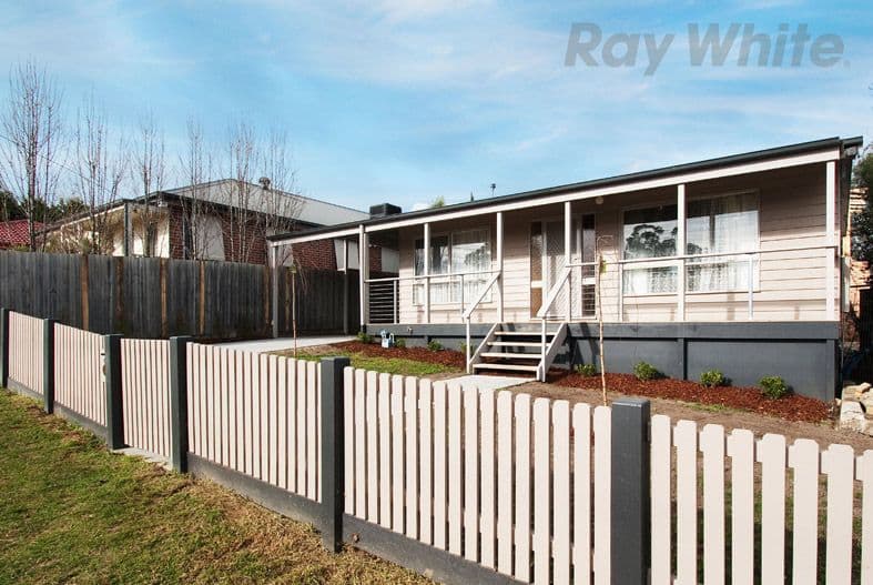 4 CAROLE Avenue, CHIRNSIDE PARK VIC 3116, Chirnside Park - Image 1
