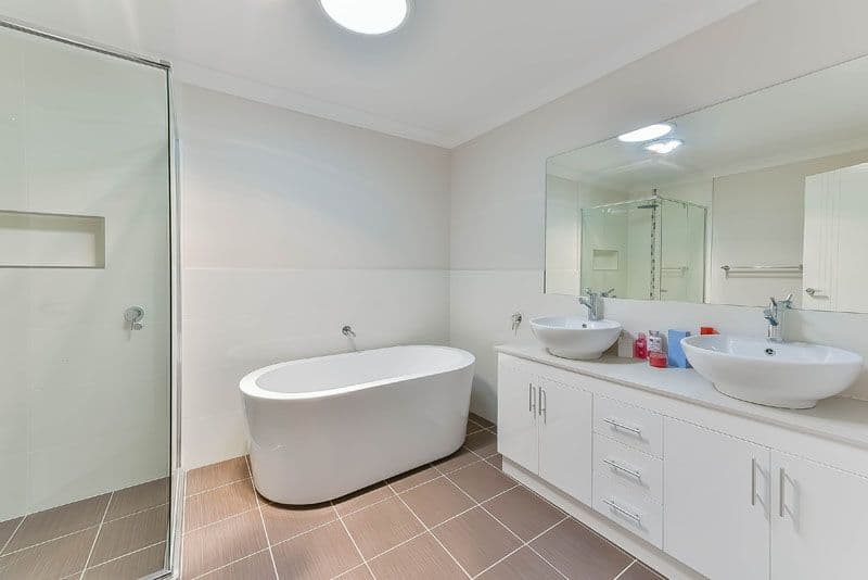 16 Horsley Circuit, Oran Park - Thumbnail 7