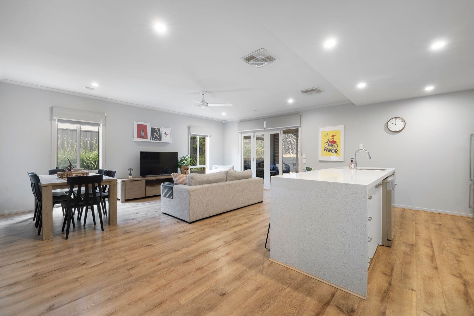 28 Bridgewater Boulevard, Berwick VIC 3806, Berwick - Thumbnail 4