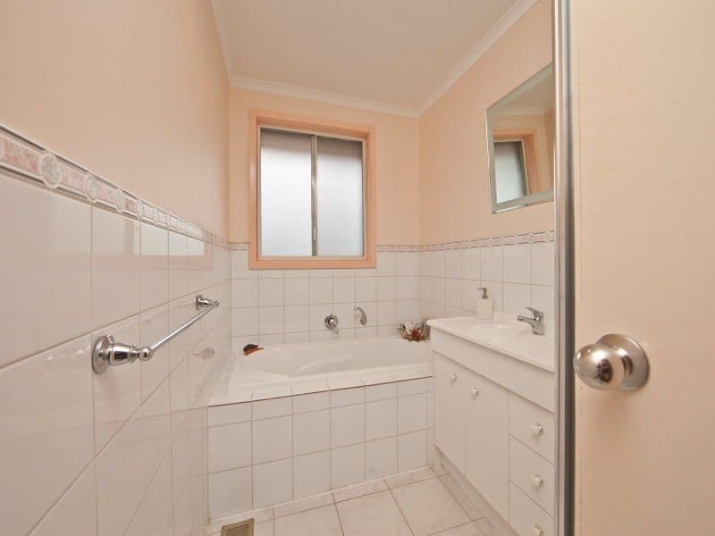 19 Caley Street, FRANKSTON NORTH VIC 3200, Frankston North - Thumbnail 4
