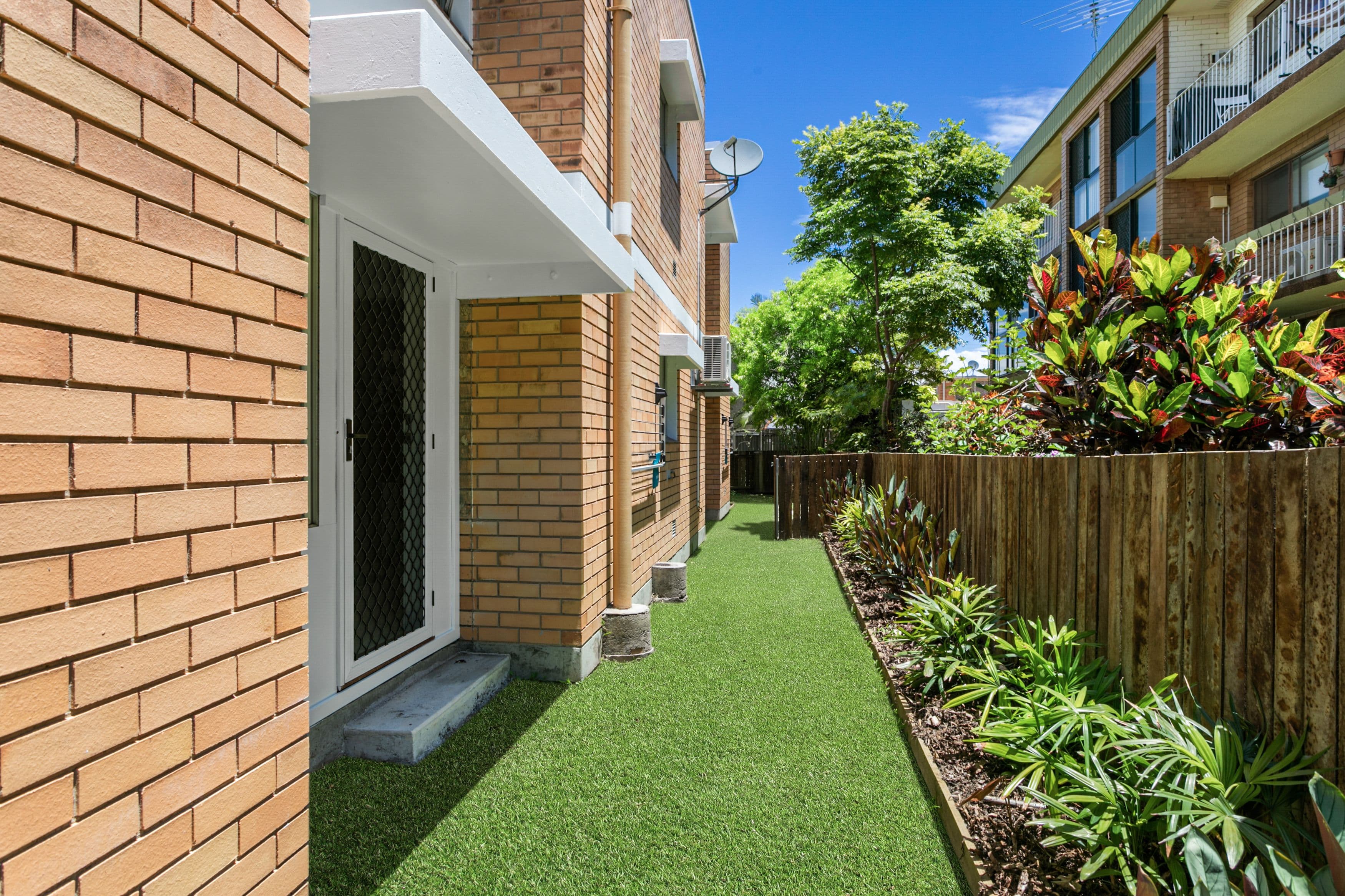 13-15 Downs Street, Redcliffe QLD 4020, Redcliffe - Thumbnail 4