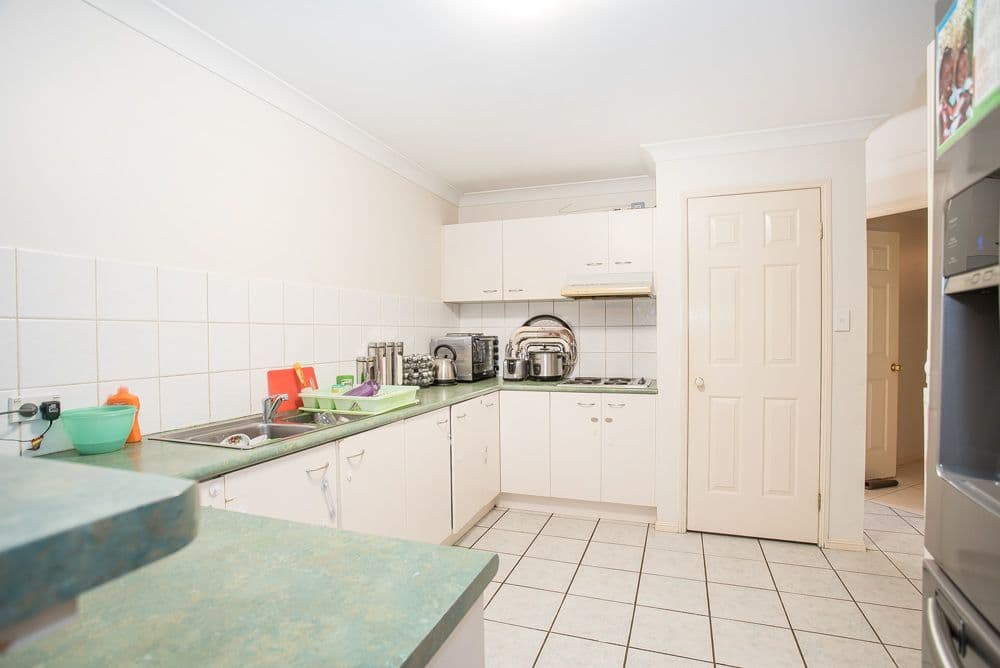 17 Erncroft Place, ROCKLEA QLD 4106, Rocklea - Thumbnail 2