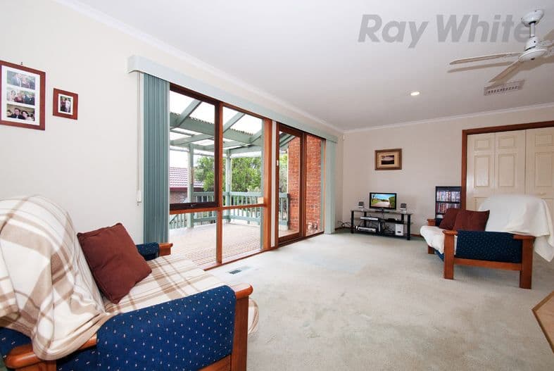 40 BLACK SPRINGS Road, CHIRNSIDE PARK VIC 3116, Chirnside Park - Thumbnail 4