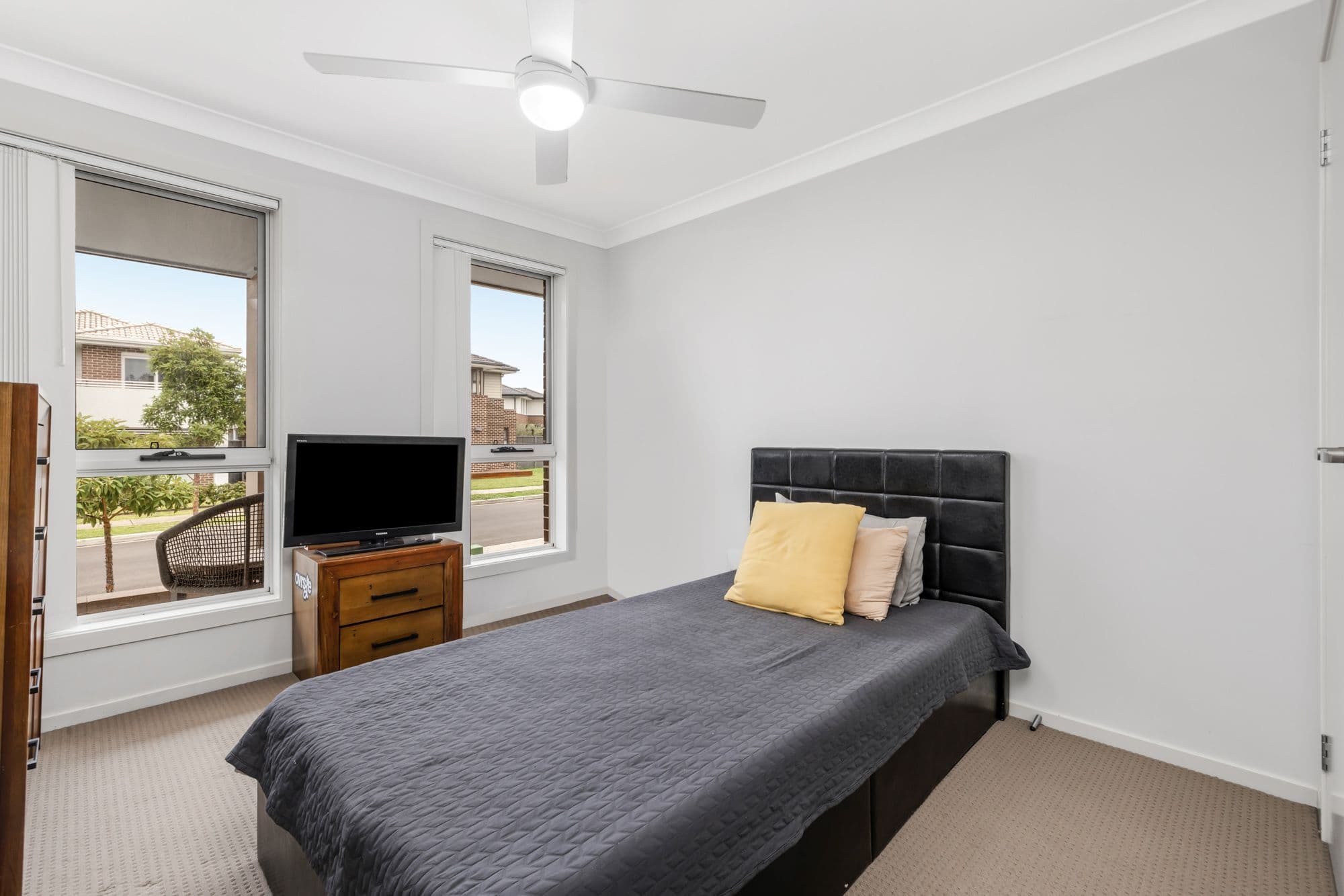 6 Treeview Place, Glenmore Park NSW 2745, Glenmore Park - Thumbnail 8