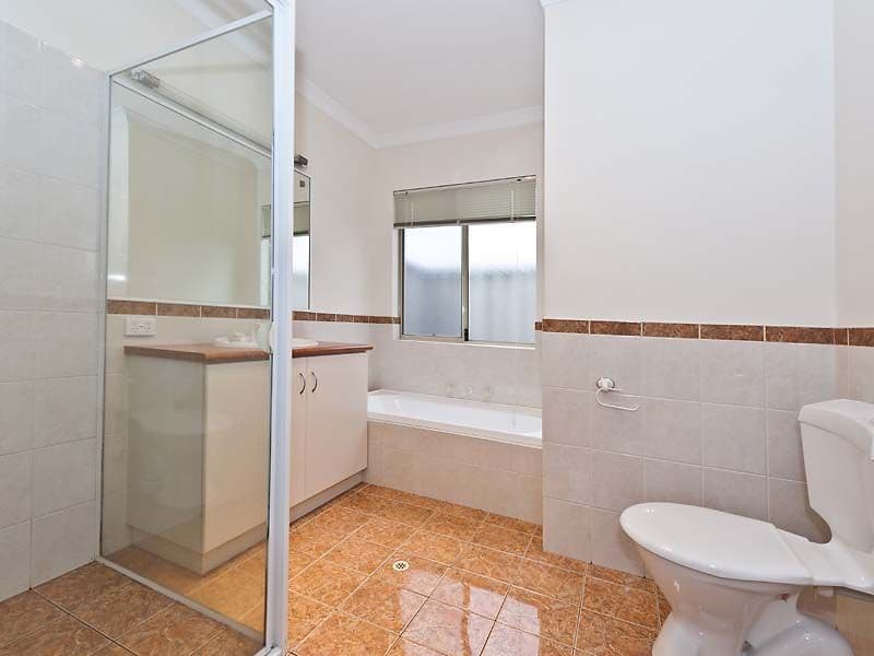 114a Hillsborough Drive, NOLLAMARA WA 6061, Nollamara - Thumbnail 4