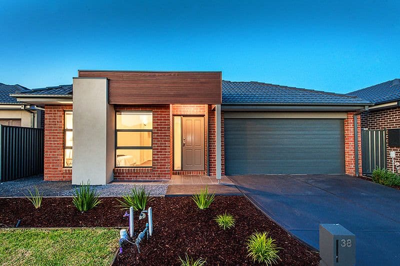 38 Quattro Avenue, Cranbourne East VIC 3977, Cranbourne East - Thumbnail 2