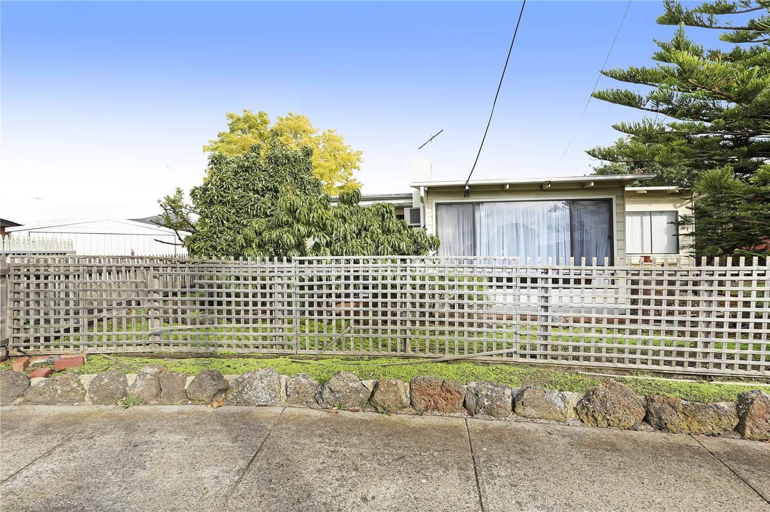 3 Clive Court, CORIO VIC 3214, Corio - Thumbnail 2