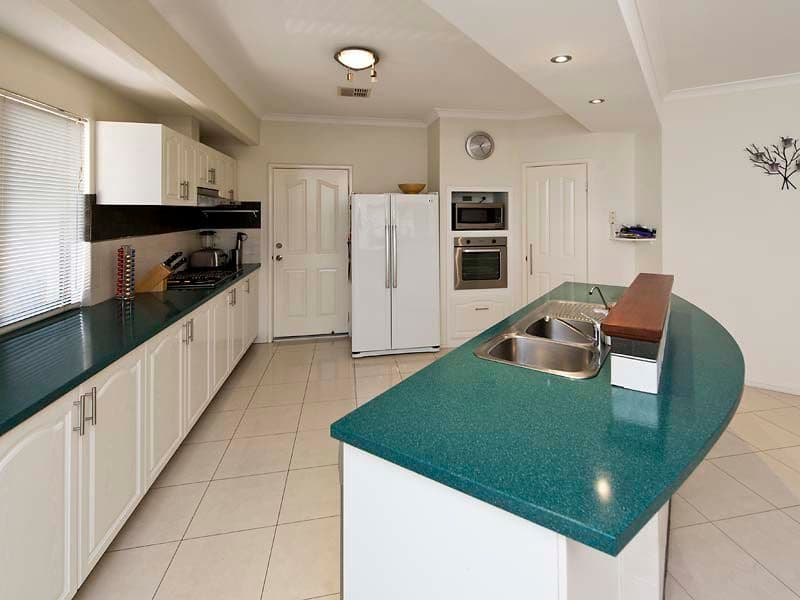 54 Ashmore Avenue, CANNING VALE WA 6155, Canning Vale - Thumbnail 2
