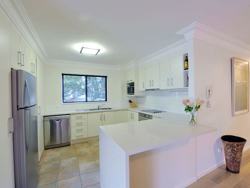 39 Cairns Street, KANGAROO POINT QLD 4169, Kangaroo Point - Thumbnail 2