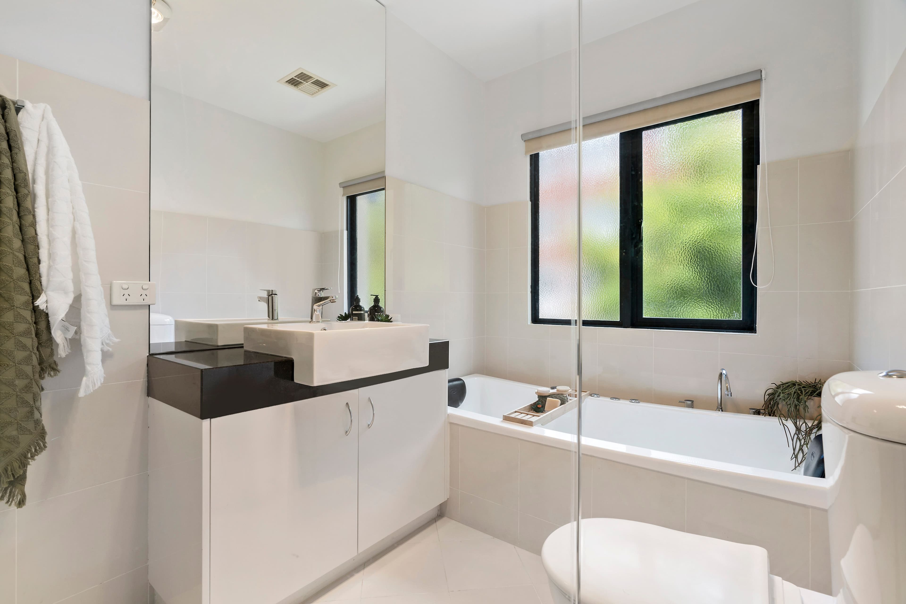 22 Ruabon Road, Toorak VIC 3142, Toorak - Thumbnail 8