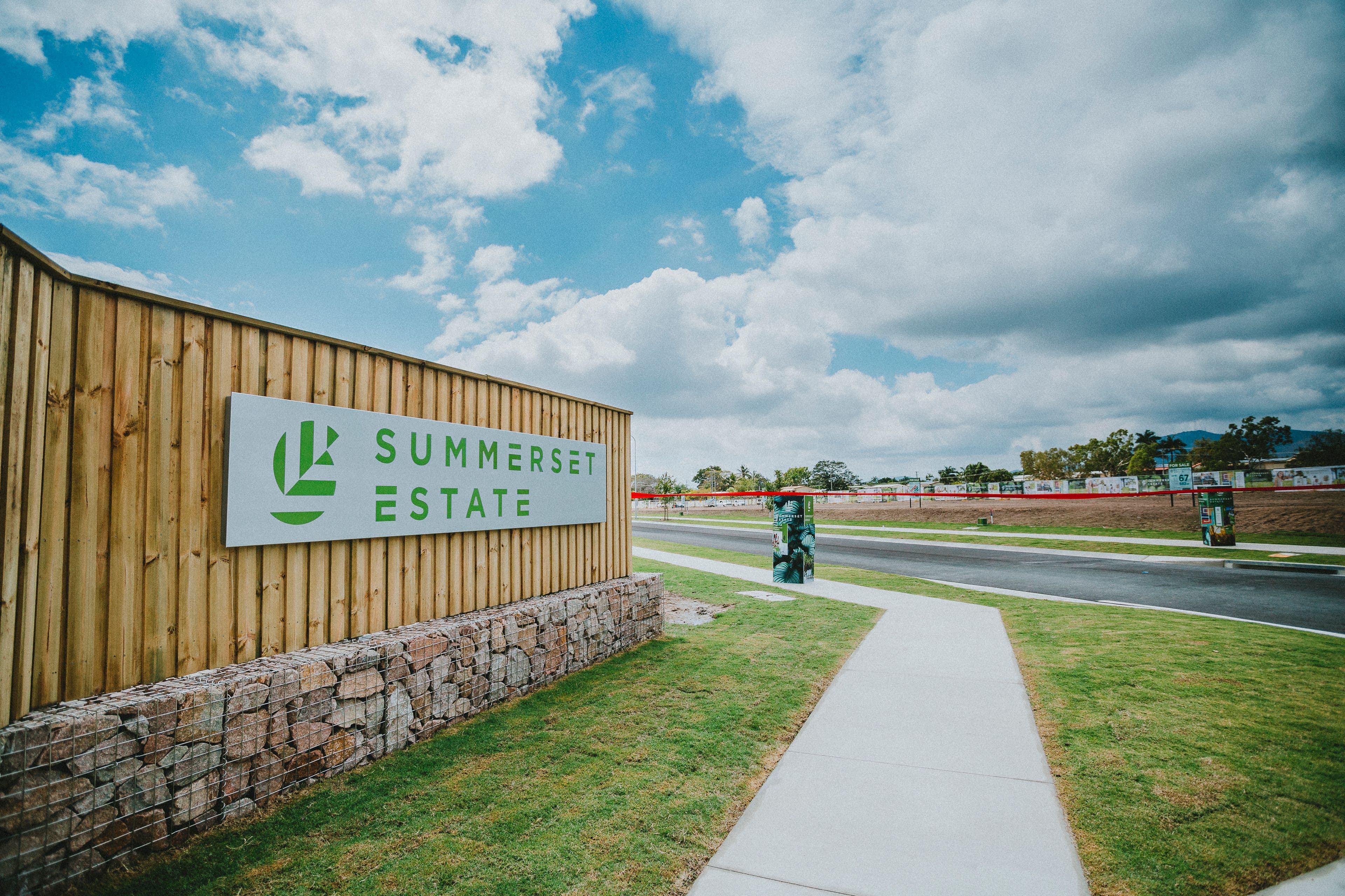 21 Summerset Drive, Mount Louisa QLD 4814, Mount Louisa - Image 1