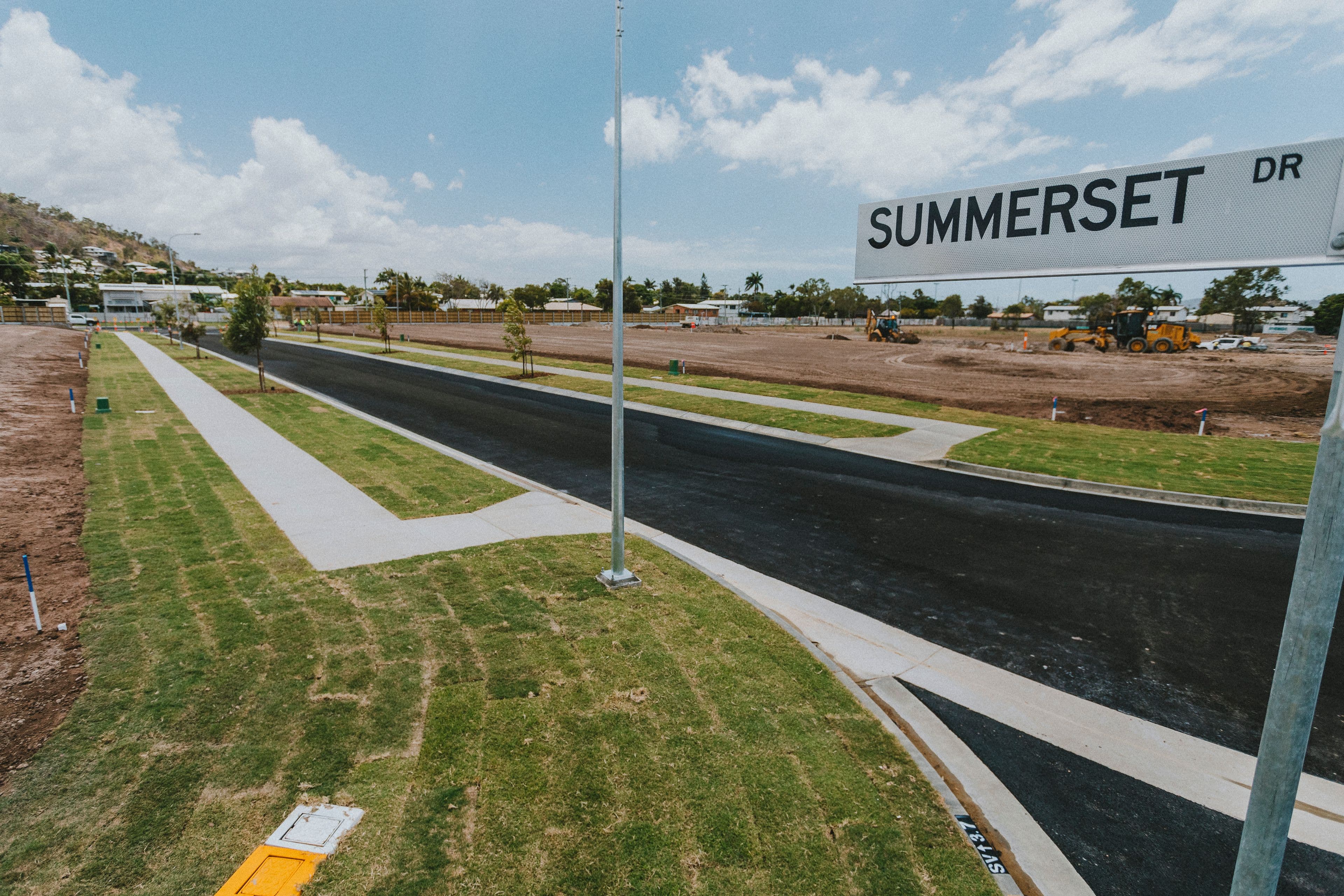 21 Summerset Drive, Mount Louisa QLD 4814, Mount Louisa - Thumbnail 2