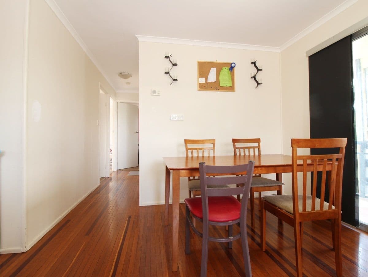 19 Campbell Street, Emerald QLD 4720, Emerald - Thumbnail 4