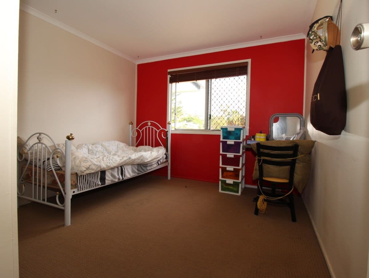 19 Campbell Street, Emerald QLD 4720, Emerald - Thumbnail 7