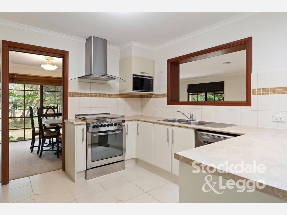 95-99 Buchanan Road, Berwick VIC 3806, Berwick - Thumbnail 4