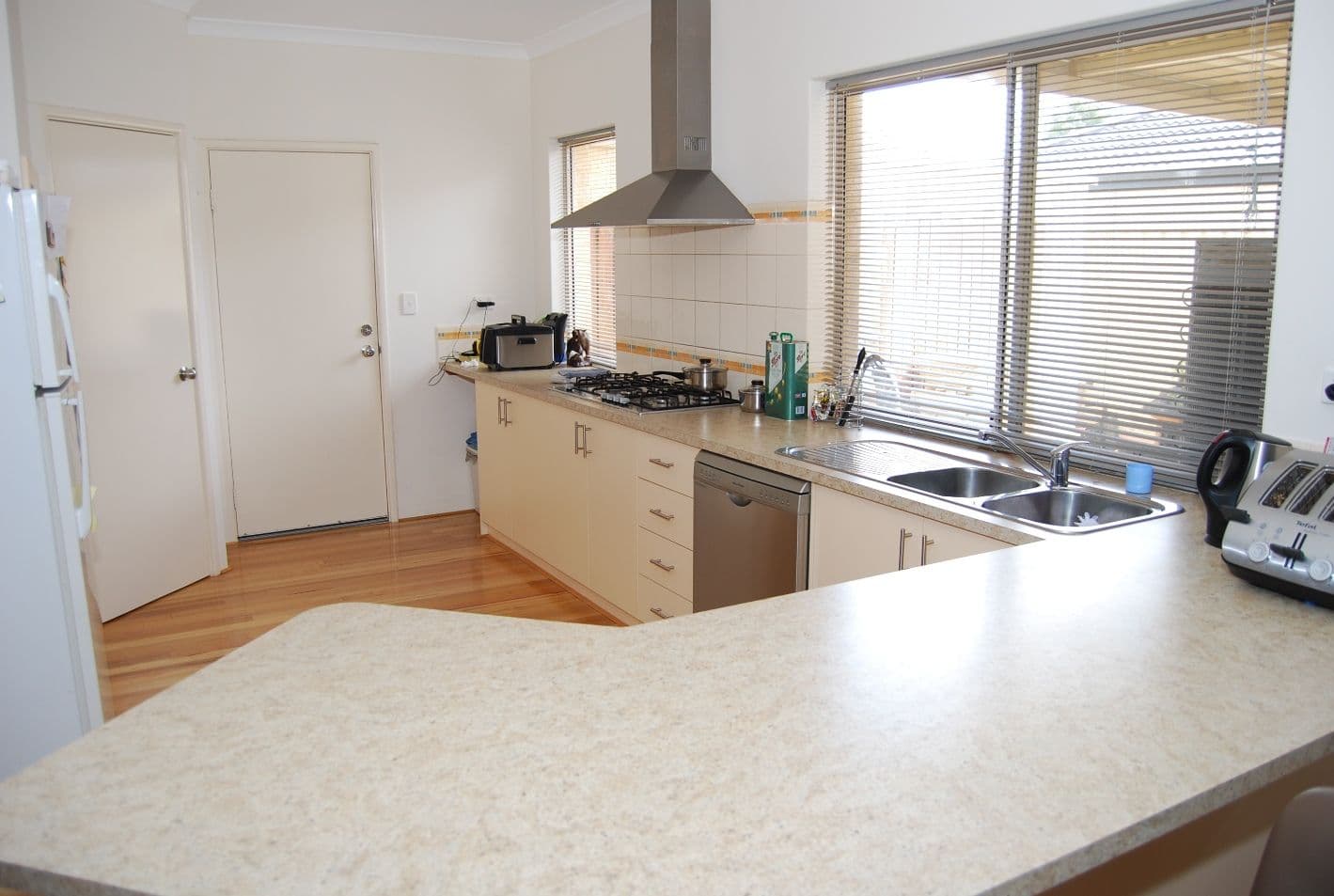 34 Reigate Street, GOSNELLS WA 6110, Gosnells - Thumbnail 4
