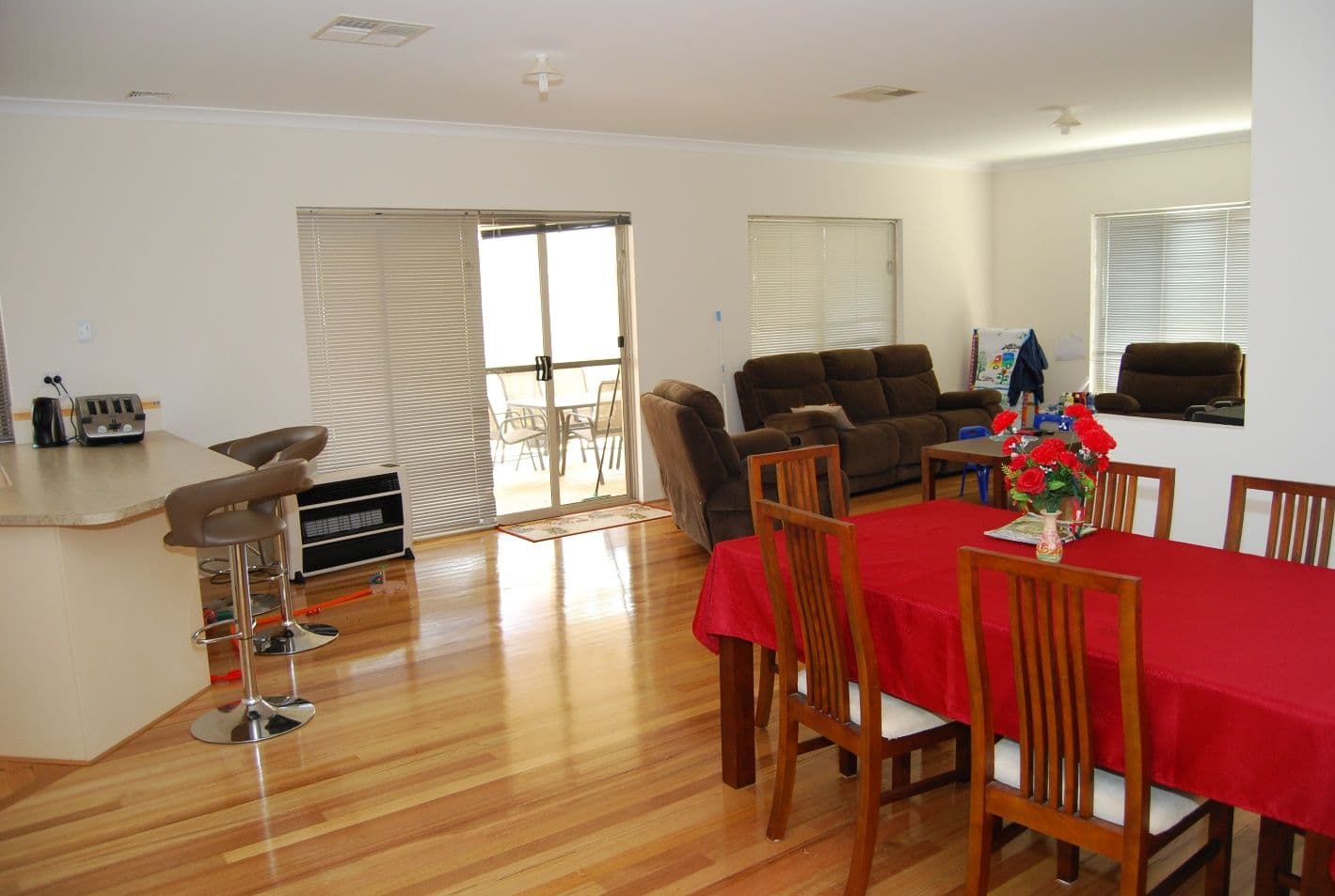 34 Reigate Street, GOSNELLS WA 6110, Gosnells - Thumbnail 6