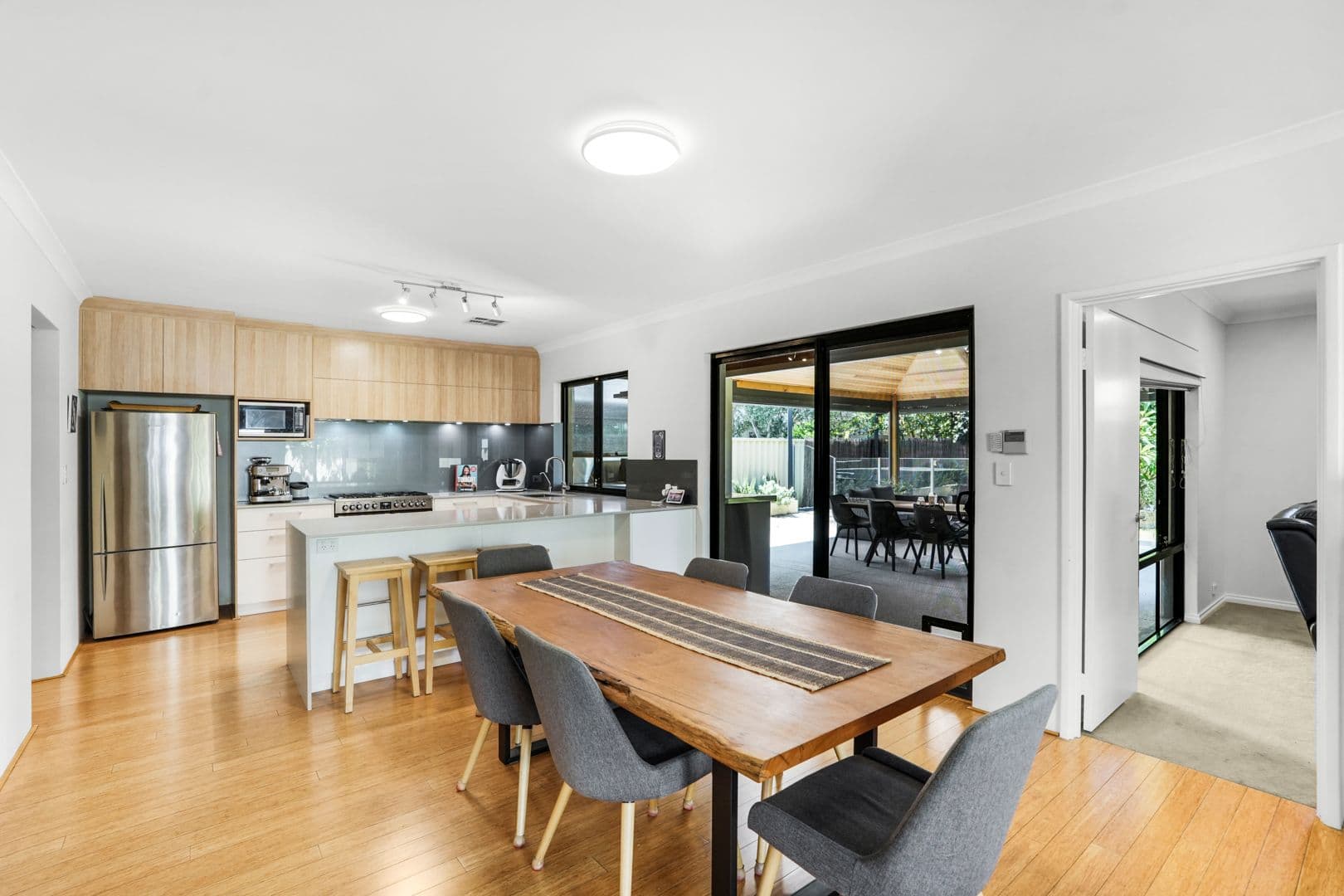 7 Pompei Crescent, Stirling WA 6021, Stirling - Thumbnail 5