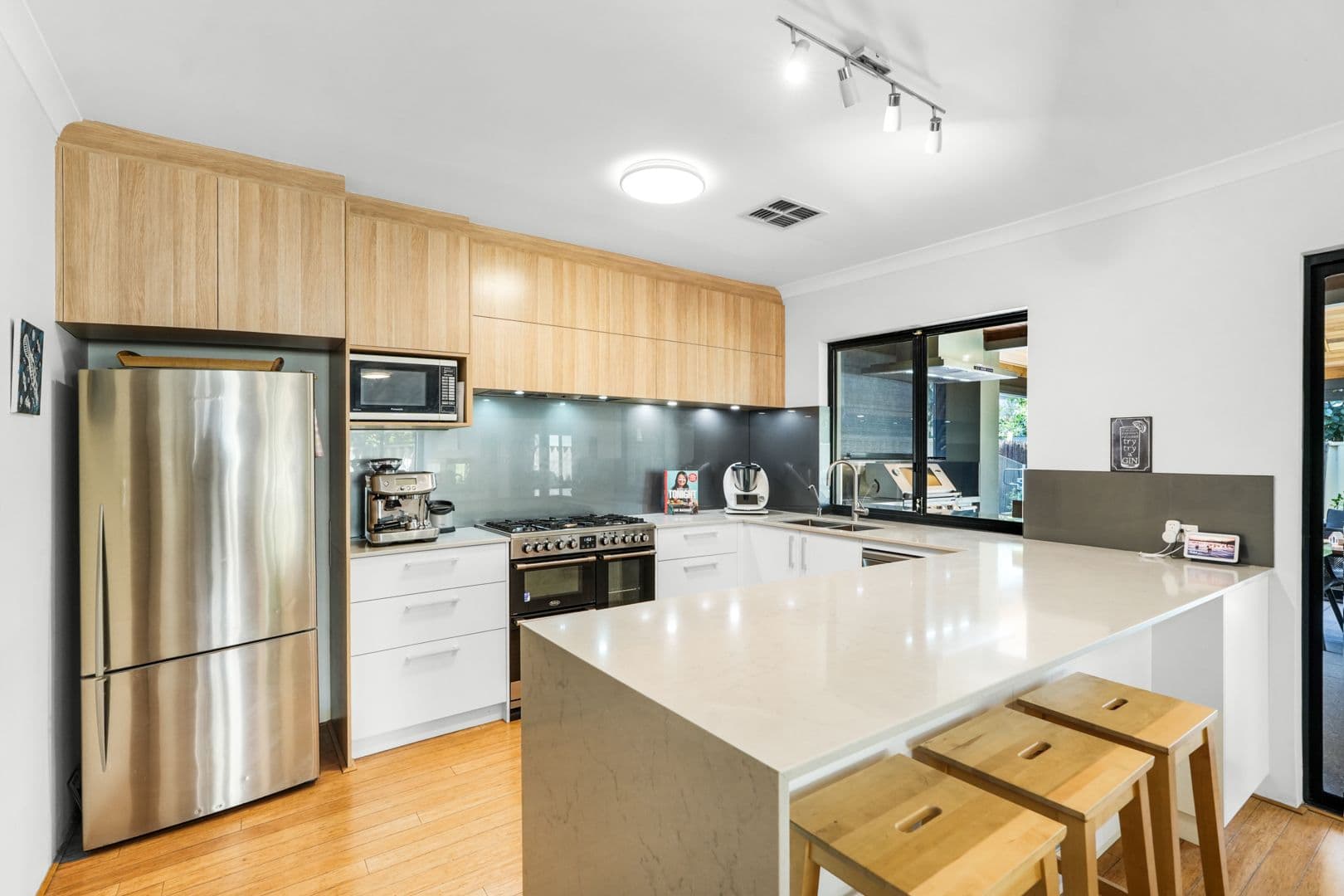 7 Pompei Crescent, Stirling WA 6021, Stirling - Thumbnail 6
