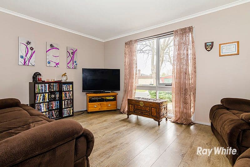 38 Maltravers Crescent, Cranbourne North VIC 3977, Cranbourne North - Thumbnail 5