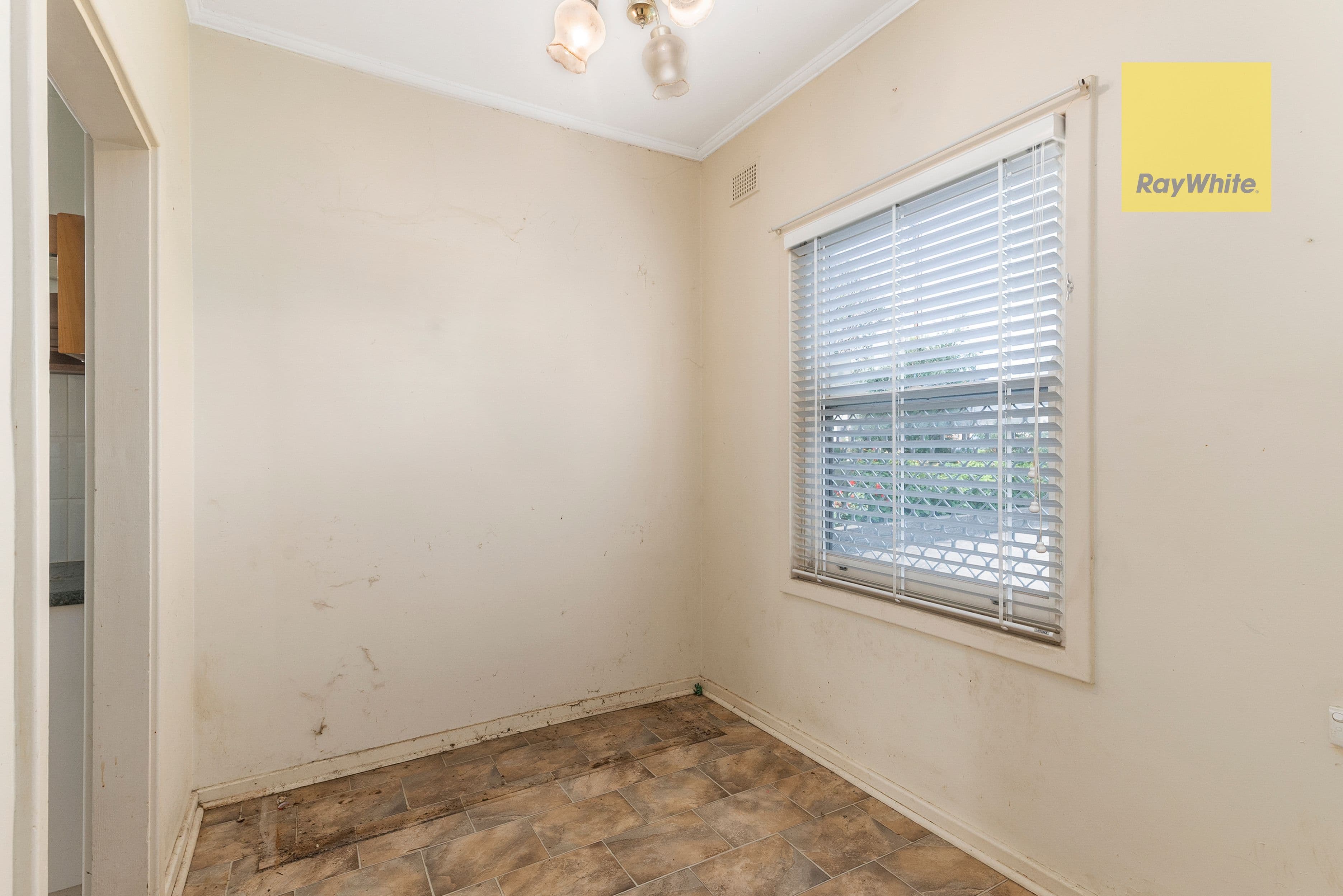 31 Bells Road, Glengowrie SA 5044, Glengowrie - Thumbnail 7